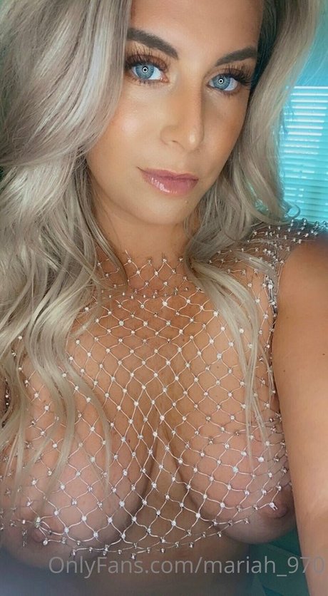 Naakte gelekte OnlyFans-foto van Mariah970