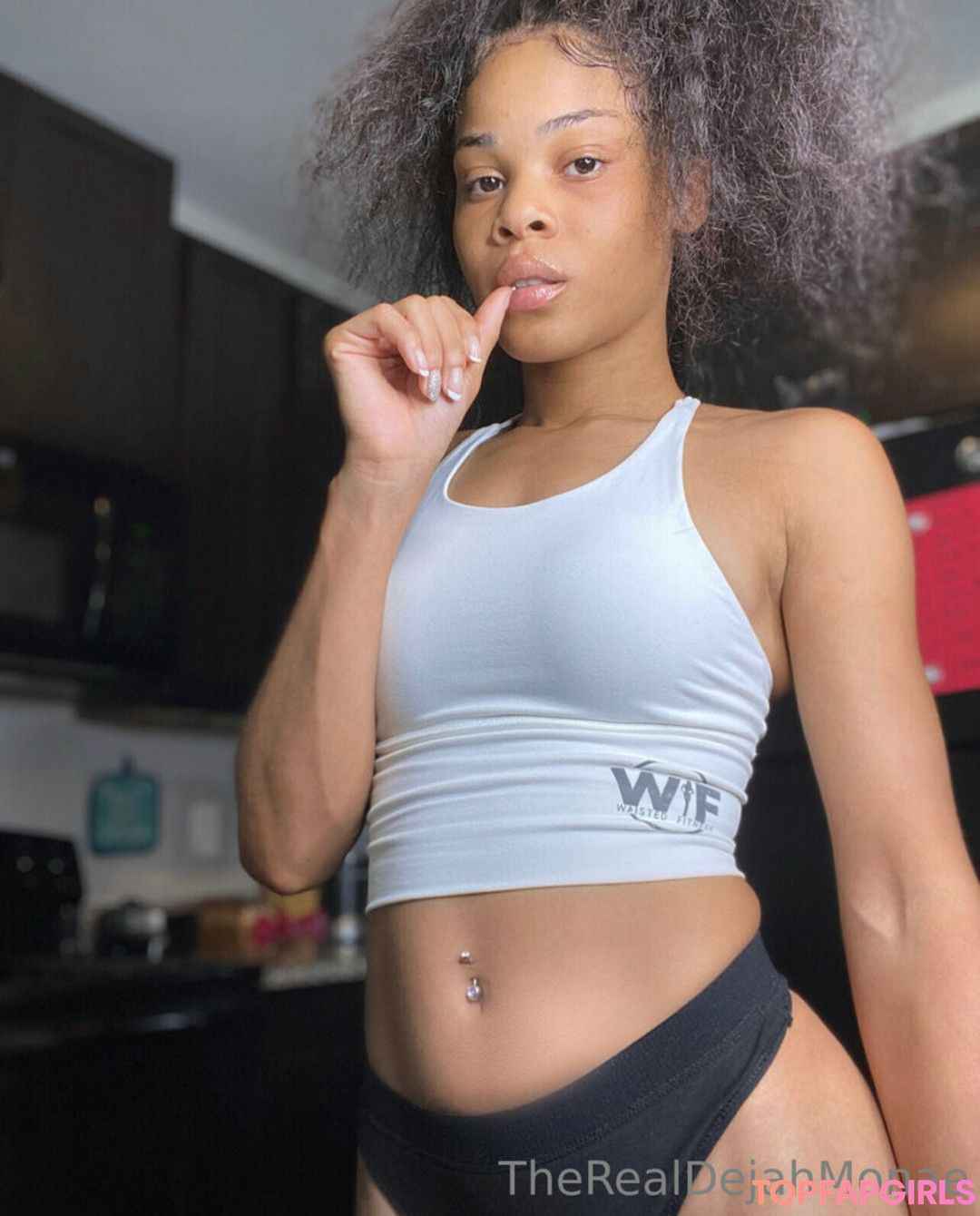 Naakte gelekte OnlyFans-foto van Therealdejahmonae #23 Naakte gelekte OnlyFans-foto van Therealdejahmonae #23