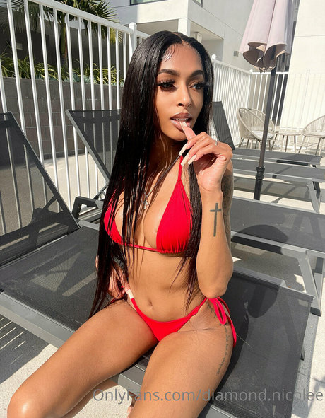 Naakte gelekte OnlyFans-foto van Diamondnicolee
