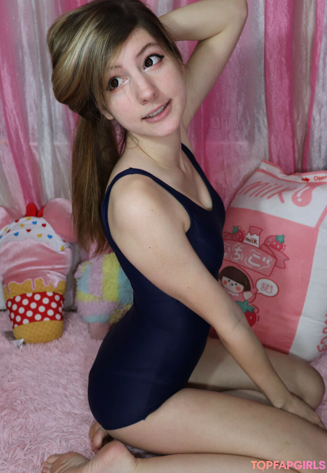 Naakte gelekte OnlyFans-foto van Bunimilk #60 Naakte gelekte OnlyFans-foto van Bunimilk #60