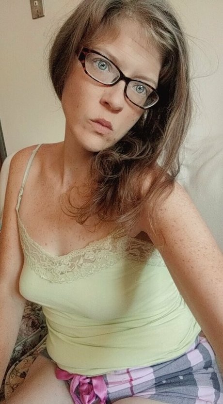 Naakte gelekte OnlyFans-foto van Blueeyednerd71free