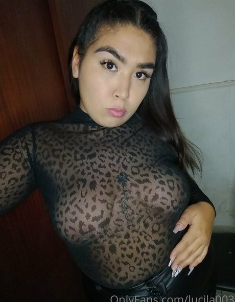 Naakte gelekte OnlyFans-foto van Sexyyvalen19