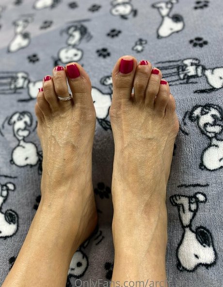 Naakte gelekte OnlyFans-foto van Alluringangelannabelle