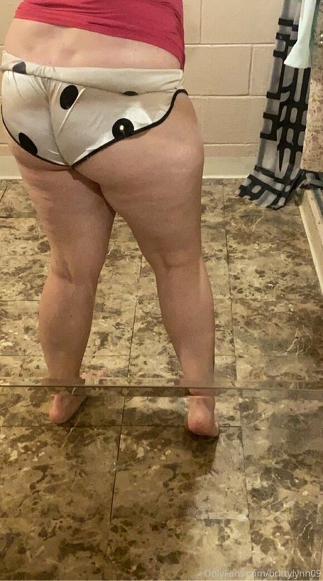 Naakte gelekte OnlyFans-foto van Brittylynn09