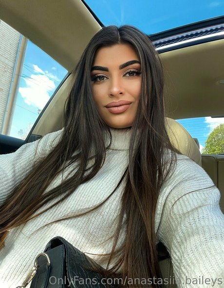 Naakte gelekte OnlyFans-foto van Anastasiiabaileys