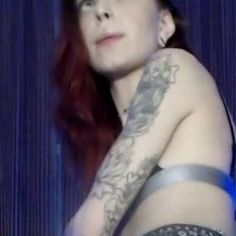 Naakte gelekte OnlyFans-foto van Emmabraun