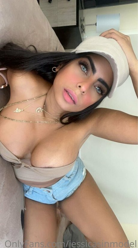 Naakte gelekte OnlyFans-foto van Curvyjessy