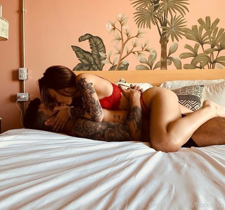 Naakte gelekte OnlyFans-foto van Melodyhotttbaby
