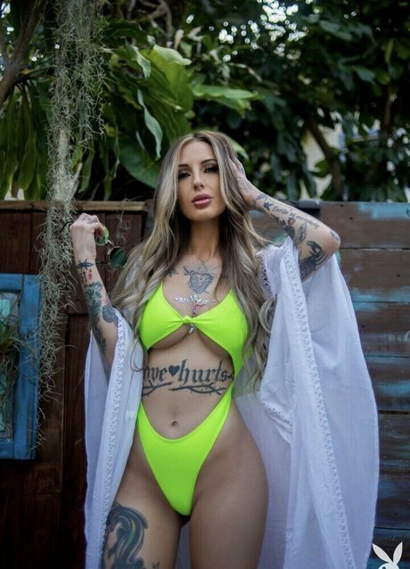Naakte gelekte OnlyFans-foto van Paige Amaze