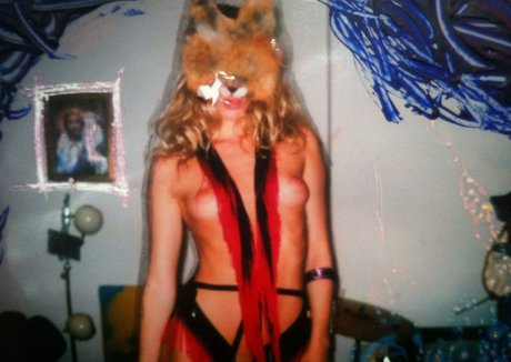 Suki Waterhouse