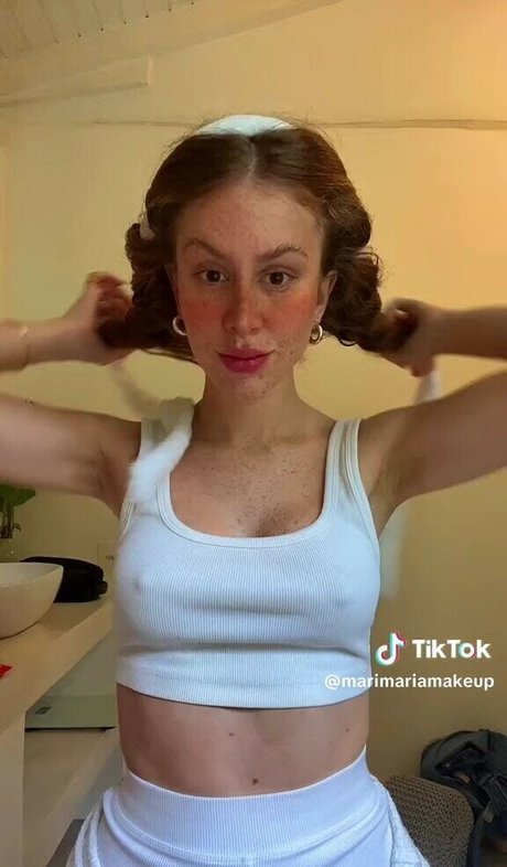 Naakte gelekte OnlyFans-foto van Marimariamakeup