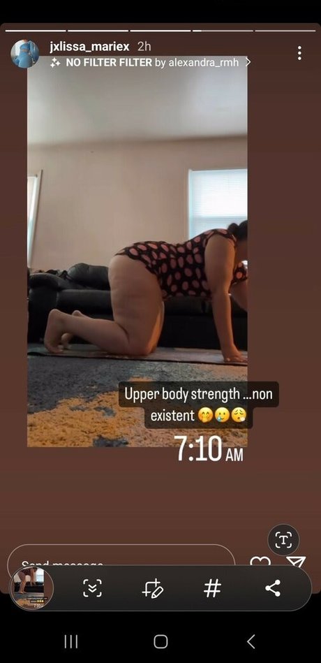 Naakte gelekte OnlyFans-foto van Jxlissssaaa
