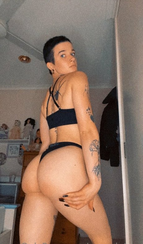Naakte gelekte OnlyFans-foto van Evewinters