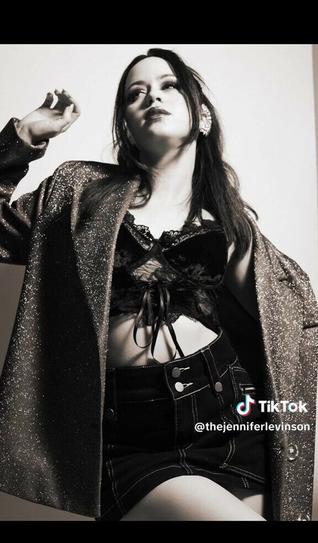 Naakte gelekte OnlyFans-foto van Jenhearts247