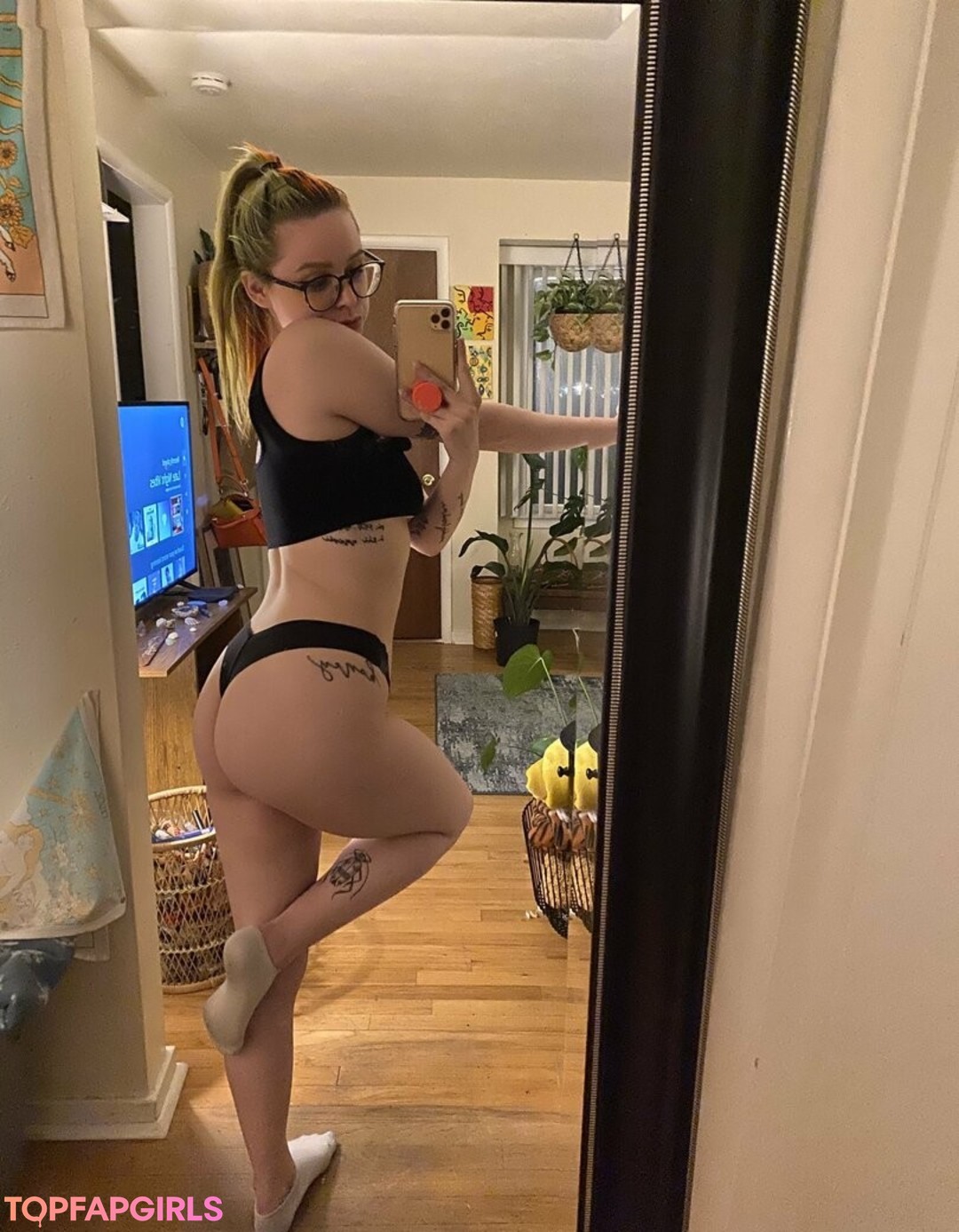 Naakte gelekte OnlyFans-foto van Handj0bzbychelle #7 Naakte gelekte OnlyFans-foto van Handj0bzbychelle #7