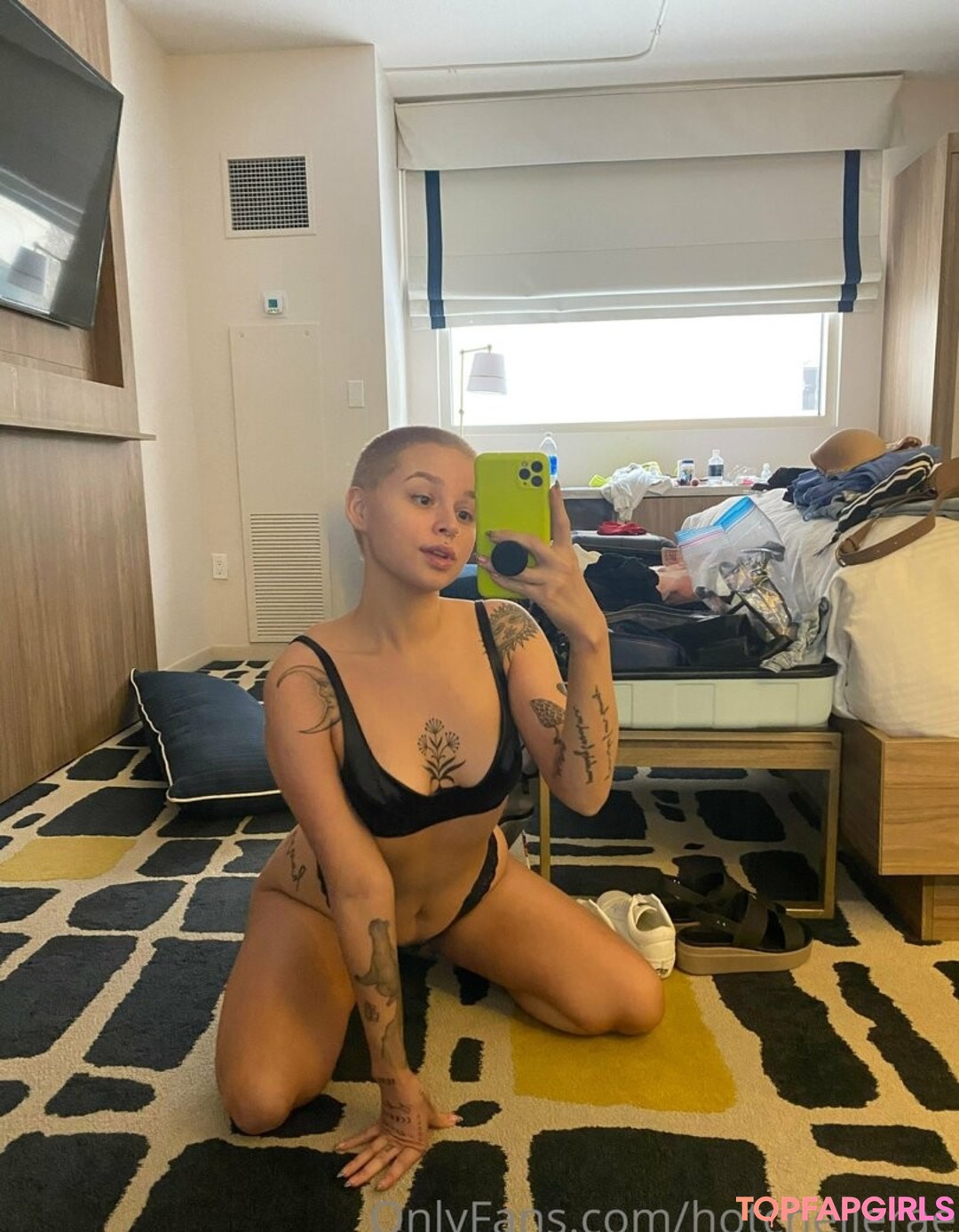 Naakte gelekte OnlyFans-foto van Handj0bzbychelle #70 Naakte gelekte OnlyFans-foto van Handj0bzbychelle #70