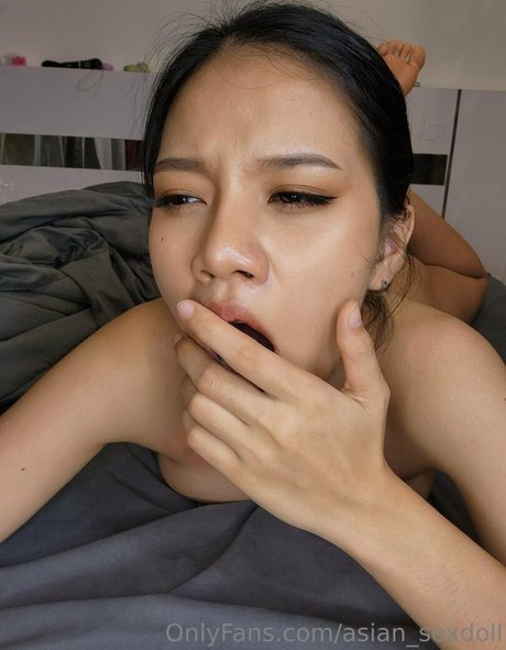 Asian Sexdoll