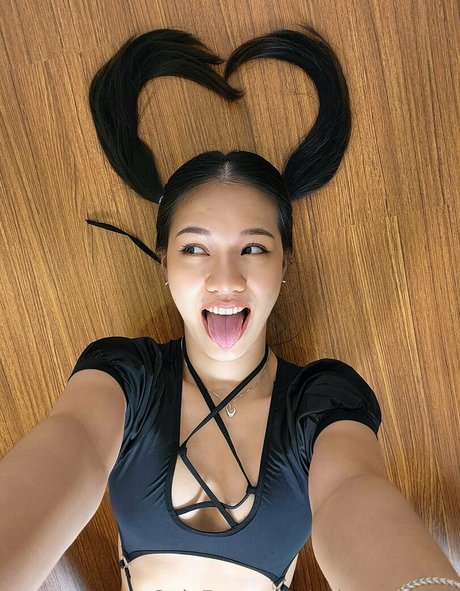 Asian Sexdoll