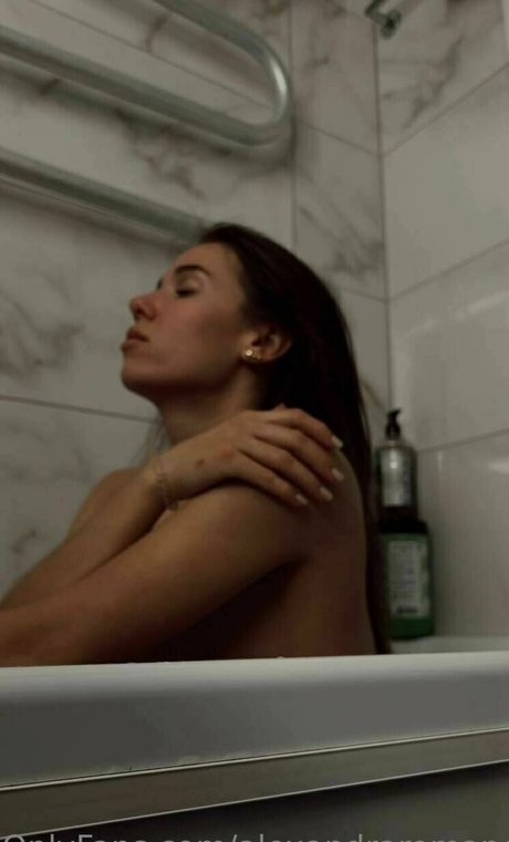 Naakte gelekte OnlyFans-foto van Alexandraromance