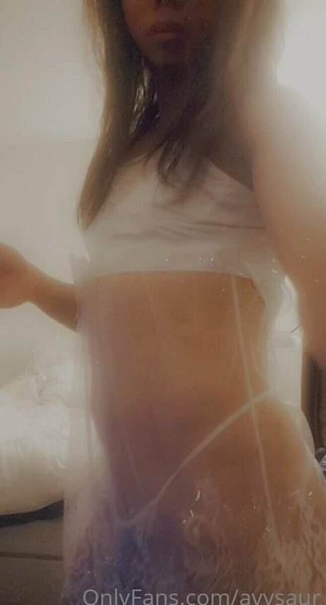 Naakte gelekte OnlyFans-foto van Avysaur