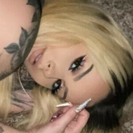 Naakte gelekte OnlyFans-foto van Fineassfiona