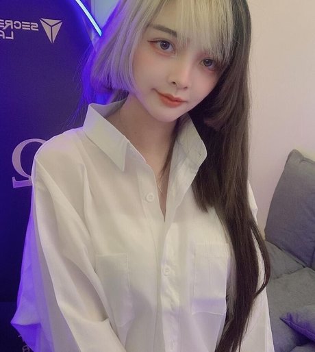 Naakte gelekte OnlyFans-foto van Le Josette
