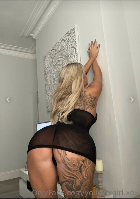 Naakte gelekte OnlyFans-foto van Yourfavgirlxox