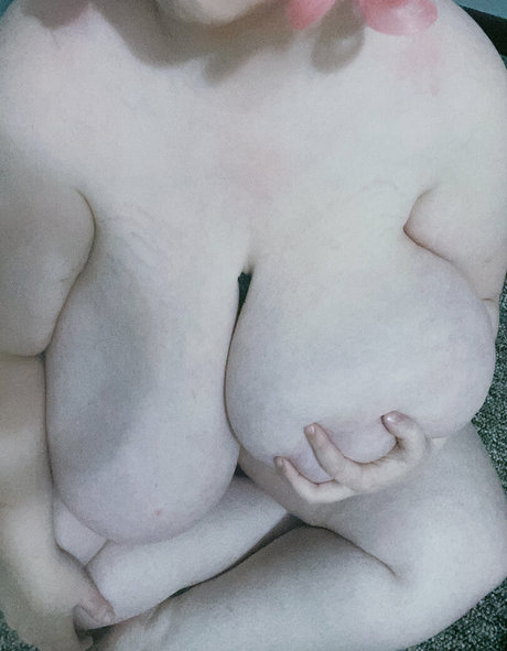 Naakte gelekte OnlyFans-foto van Thotterpopp