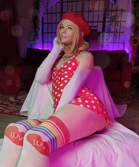 Slyfemboylovetoy