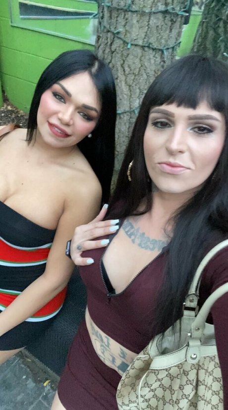 Naakte gelekte OnlyFans-foto van Alexiakessel1