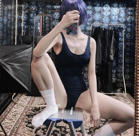 Naakte gelekte OnlyFans-foto van Yuyunte