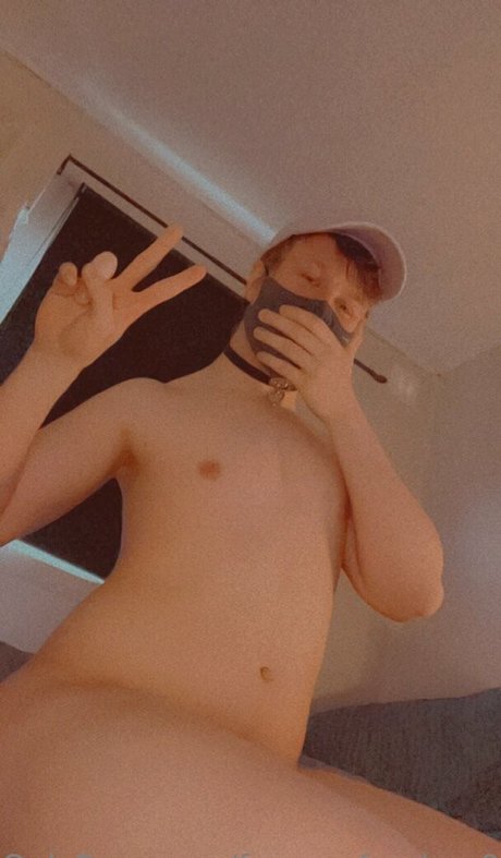 Naakte gelekte OnlyFans-foto van Freeusefemboy02