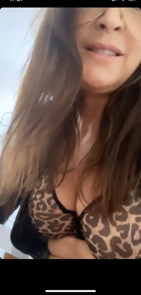 Lisa Snowdon