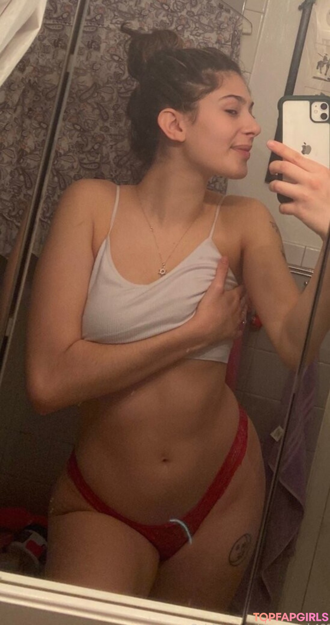 Naakte gelekte OnlyFans-foto van Millieenaro #33 Naakte gelekte OnlyFans-foto van Millieenaro #33