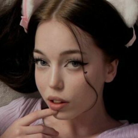 Naakte gelekte OnlyFans-foto van Kootovva