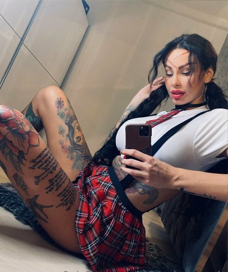 Luxurysierrarossie