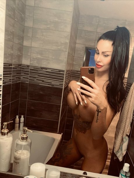 Luxurysierrarossie