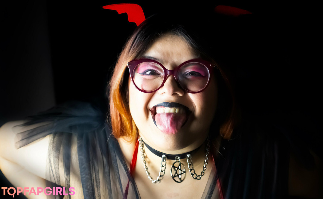 Naakte gelekte OnlyFans-foto van Peekscalymedusa #45 Naakte gelekte OnlyFans-foto van Peekscalymedusa #45