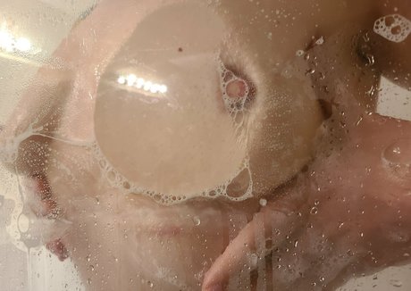 Naakte gelekte OnlyFans-foto van Actualgoodgirl