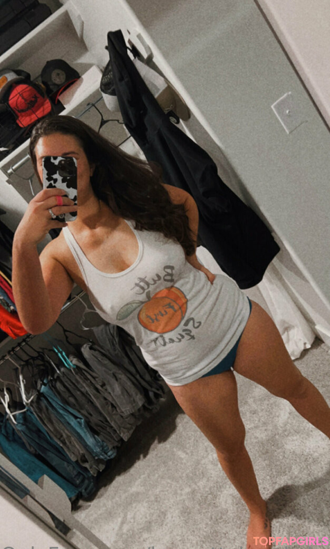 Naakte gelekte OnlyFans-foto van Brunettebombshell13 #3 Naakte gelekte OnlyFans-foto van Brunettebombshell13 #3