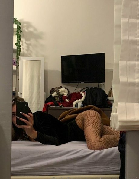 Naakte gelekte OnlyFans-foto van Lacrocioni