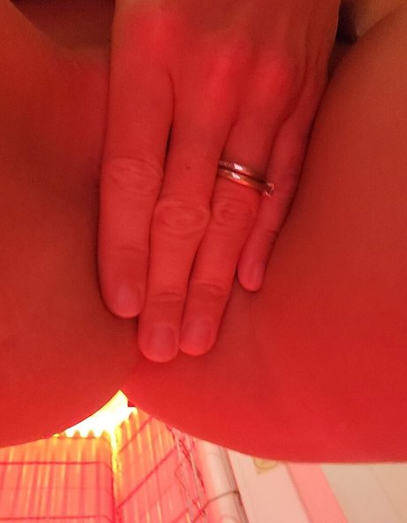 Naakte gelekte OnlyFans-foto van Thinbitch925