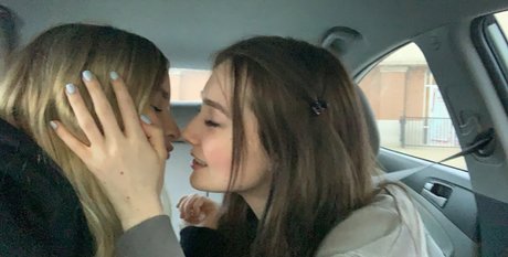 Naakte gelekte OnlyFans-foto van Cwaudiia