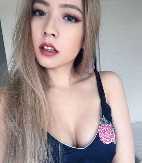 Naakte gelekte OnlyFans-foto van Dalenacake