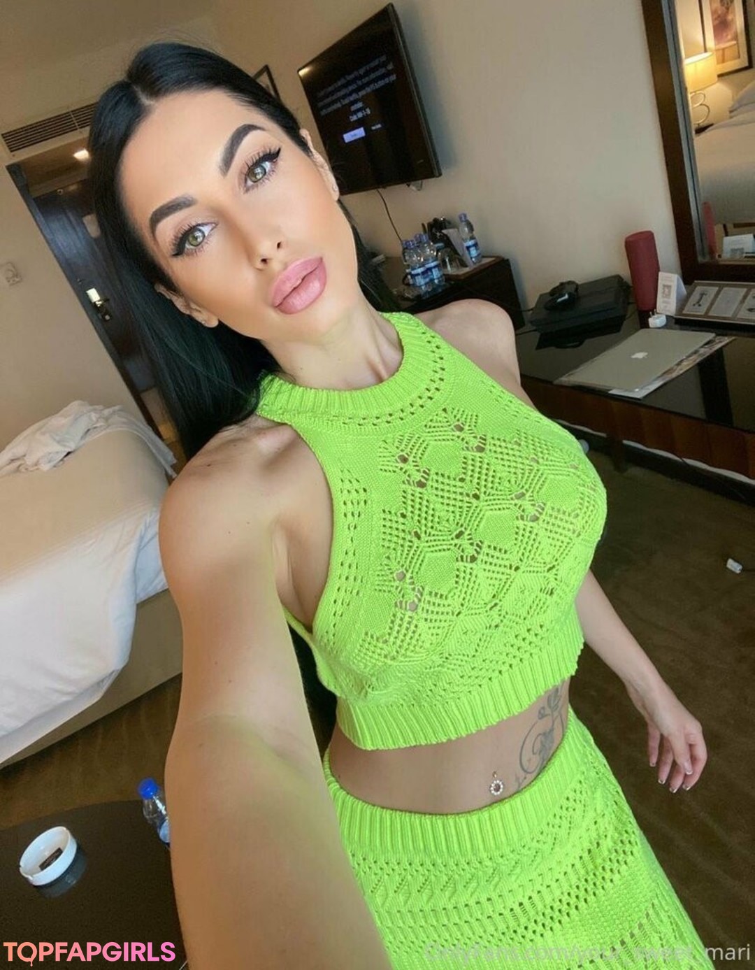 Naakte gelekte OnlyFans-foto van Yoursweetmari #67 Naakte gelekte OnlyFans-foto van Yoursweetmari #67