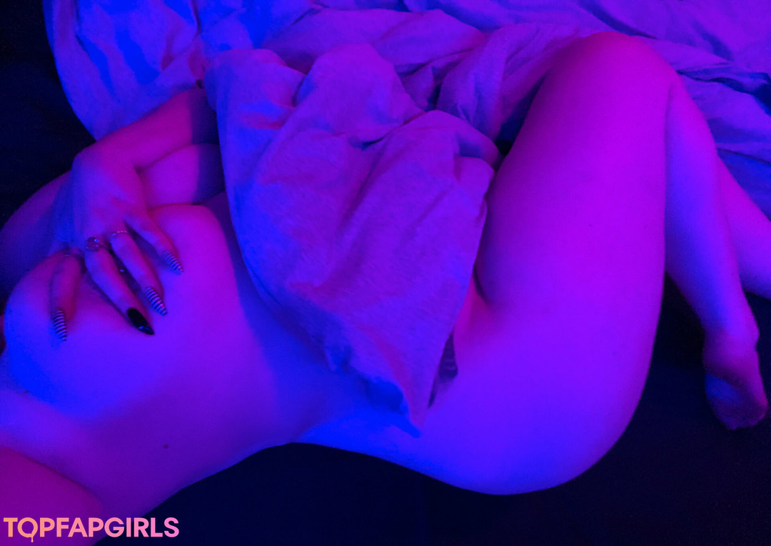 Naakte gelekte OnlyFans-foto van Bigtitttygffree #18 Naakte gelekte OnlyFans-foto van Bigtitttygffree #18