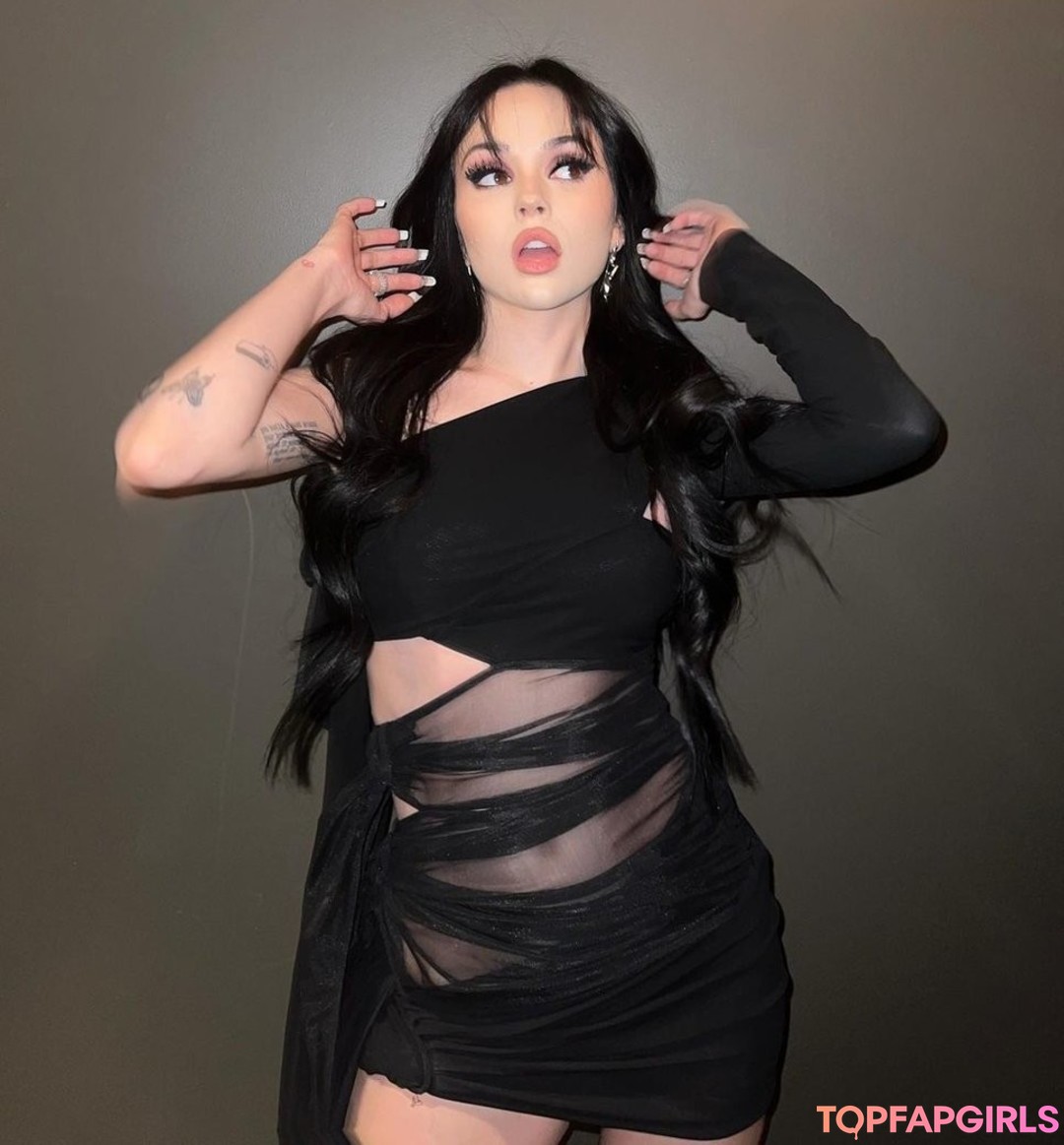 Naakte gelekte OnlyFans-foto van Maggie Lindemann #5 Naakte gelekte OnlyFans-foto van Maggie Lindemann #5