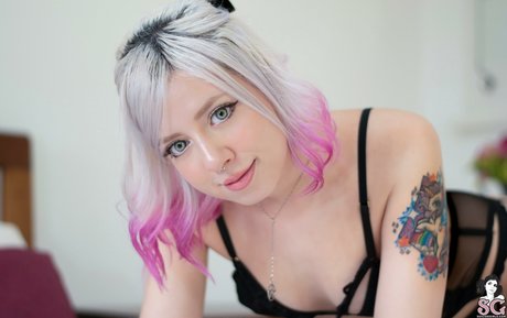 Naakte gelekte OnlyFans-foto van Mihsuicide