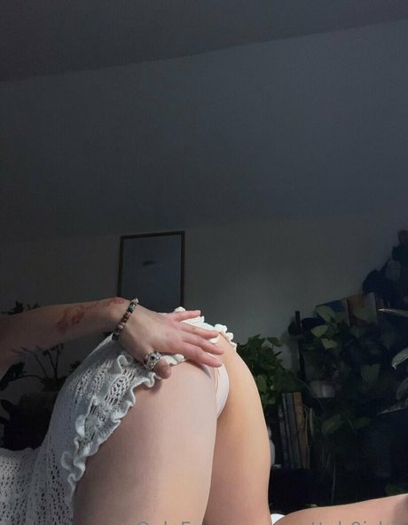 Naakte gelekte OnlyFans-foto van Prettyb0ishit