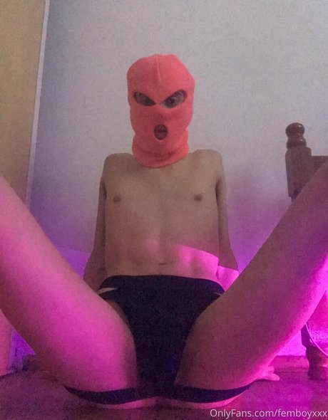 Naakte gelekte OnlyFans-foto van Femboyxxx